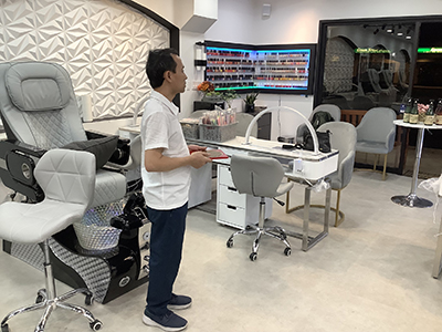 Xem phong thủy tiệm Complete Nails ở California
