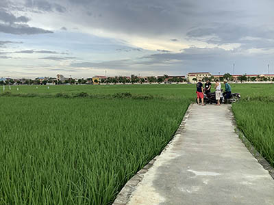 Xem đất xây khu nghĩa trang gia đình nhà em Đoàn ở Vĩnh Bảo