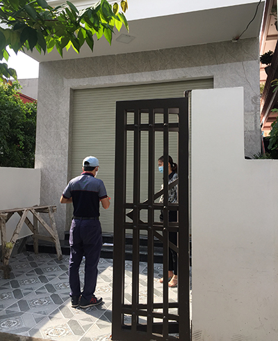 Xem phong thủy mua nhà mới cho khách ở khu chợ Lũng