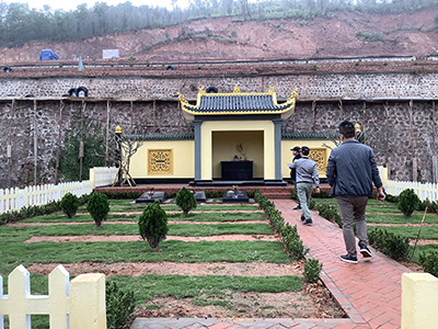 Xem phong thủy xây mộ